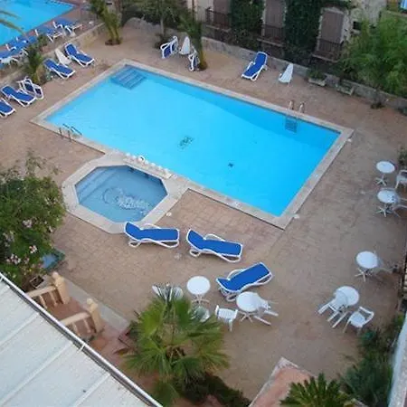 Venecia Paguera 3* باغيرا