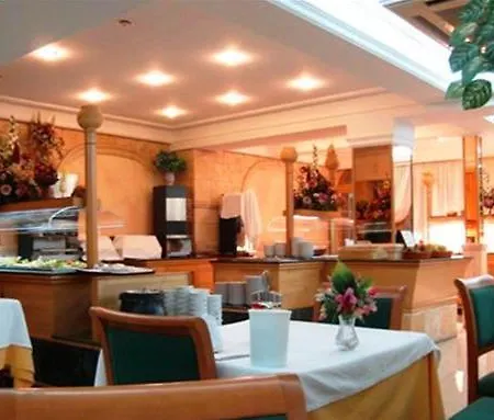 فندق Venecia Paguera 3*