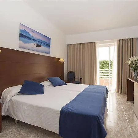 فندق Venecia Paguera 3*